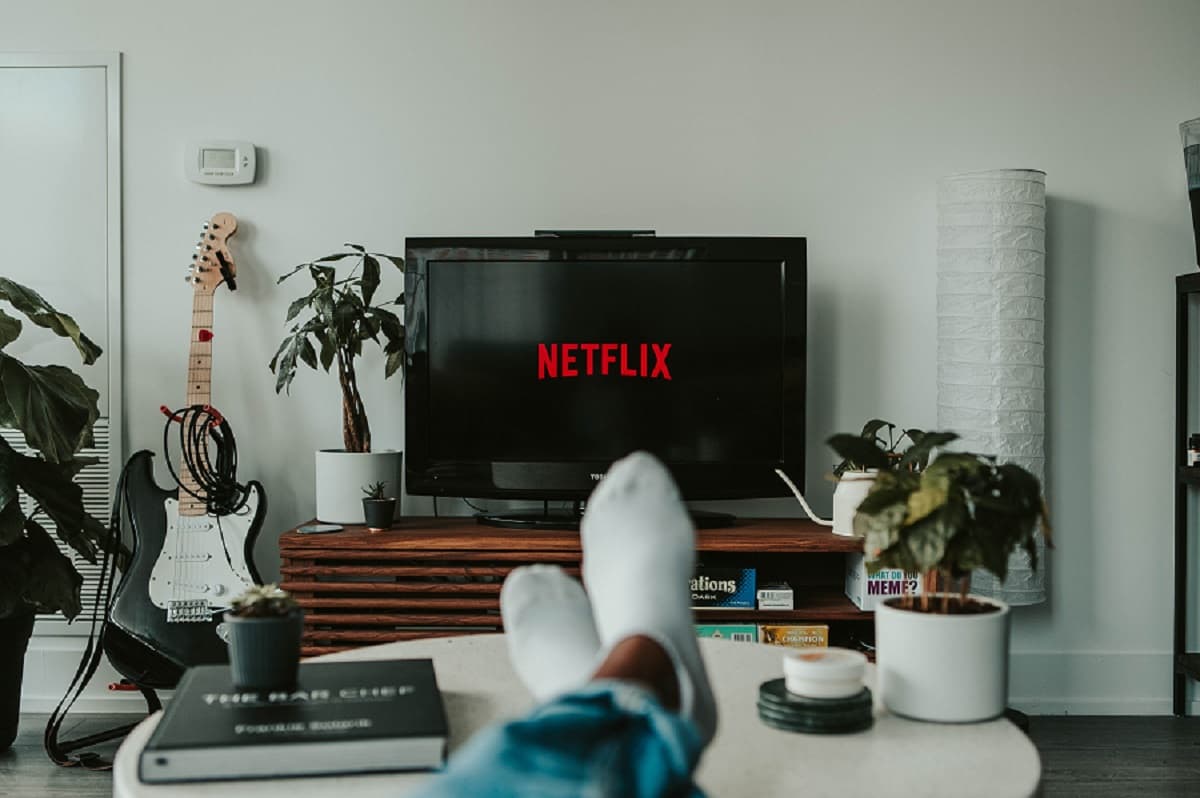 How to Find Cheap Books, Movies, and Music Online
