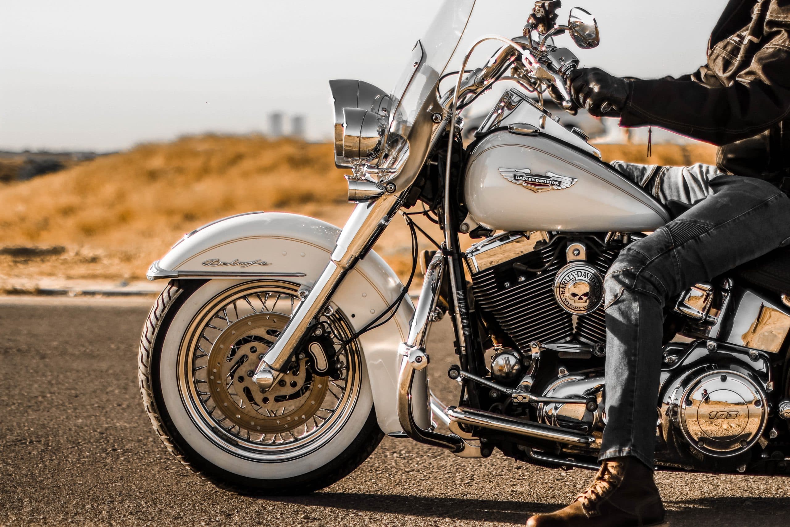 What are the 10 Best Summer Motorcycle Riding Accessories?