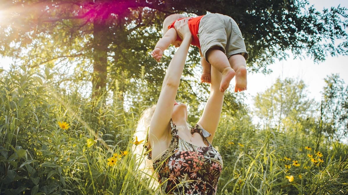 A Short History of Mother’s Day: The Real Story and Traditions