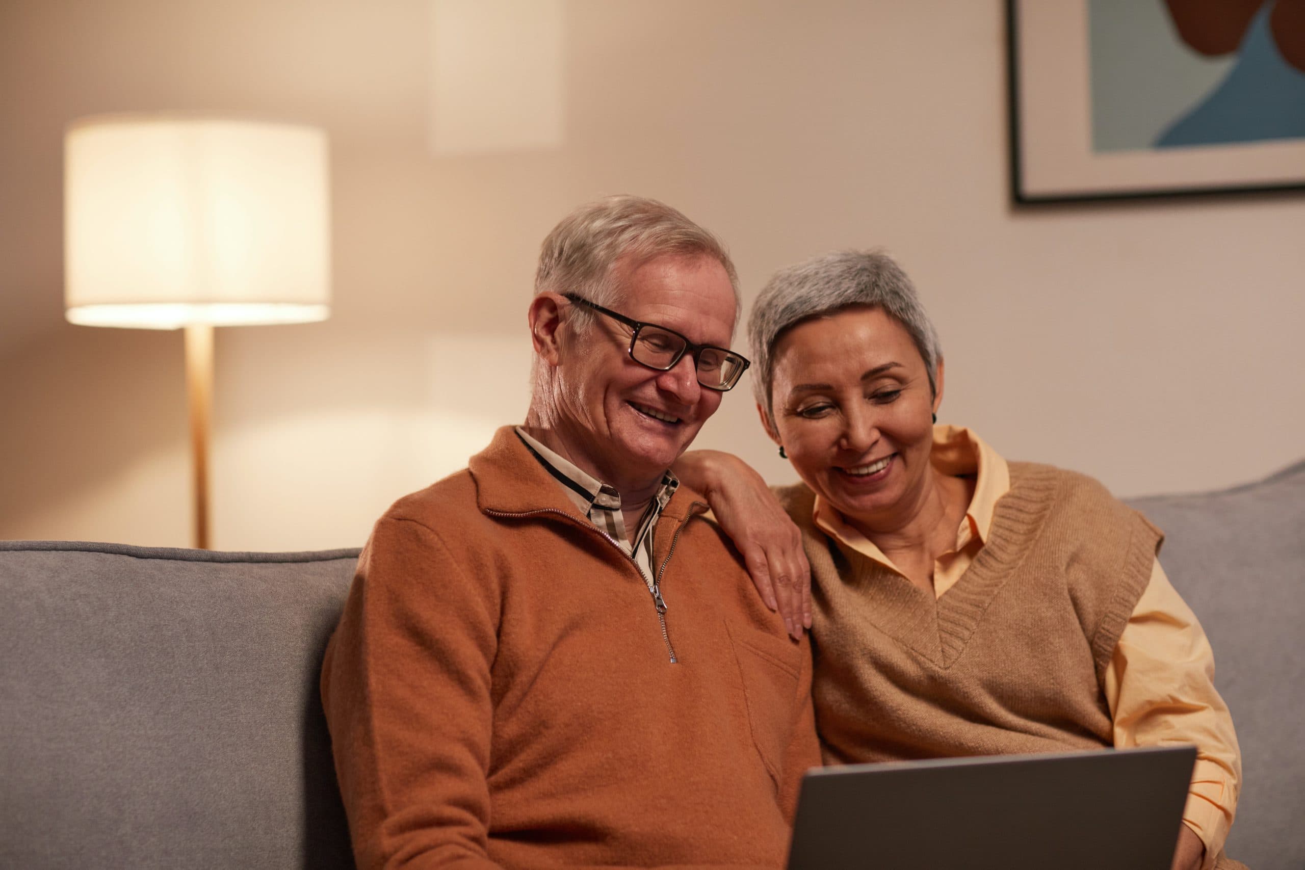 Best Medical Alert Systems for Seniors with No Monthly Fee